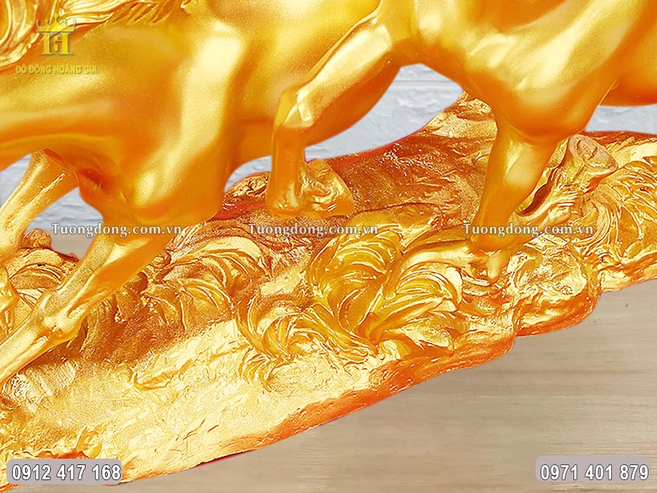 Hình ảnh phần đế vững chắc nơi ngựa đứng